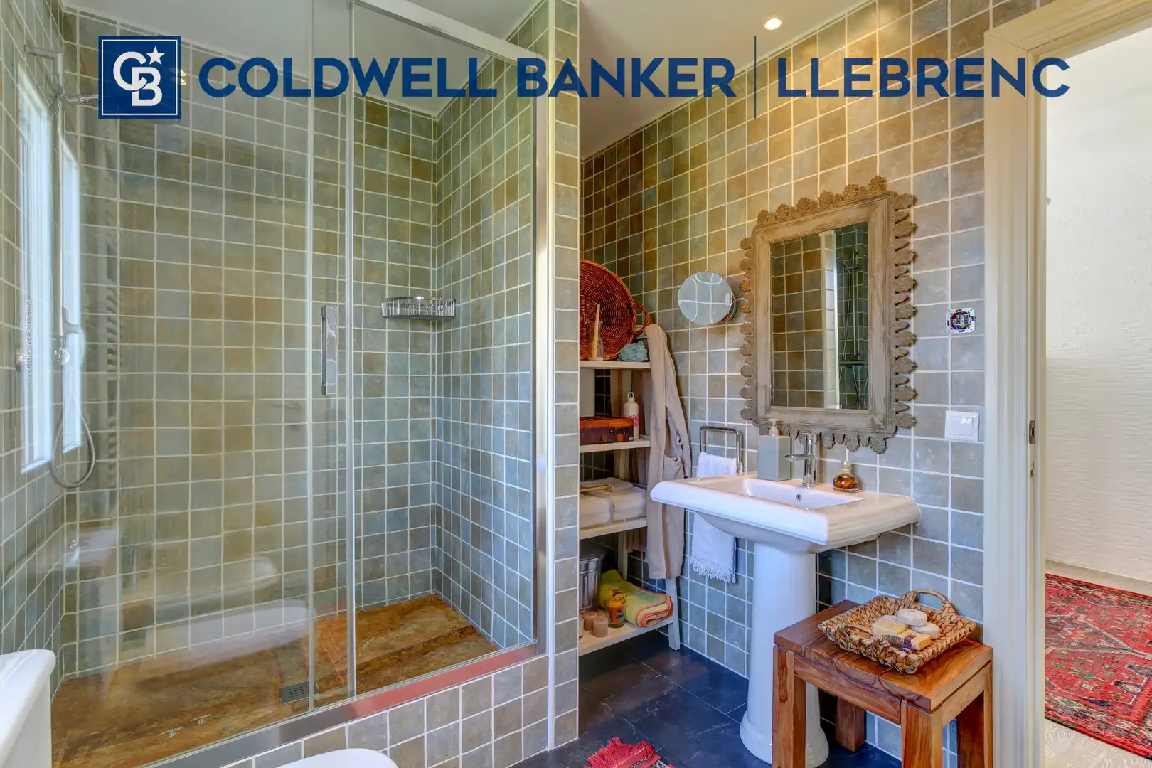 Bathroom of Houses for rent in Barcelona  with Heating, Private garden and Parquet flooring