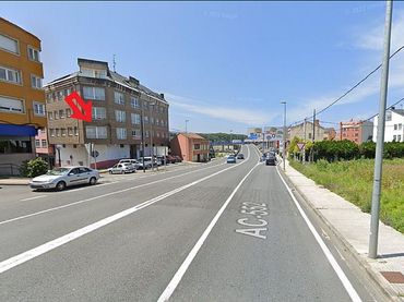 Local comercial de lloguer a Avenida Alcalde Manuel Platas Varela 195b