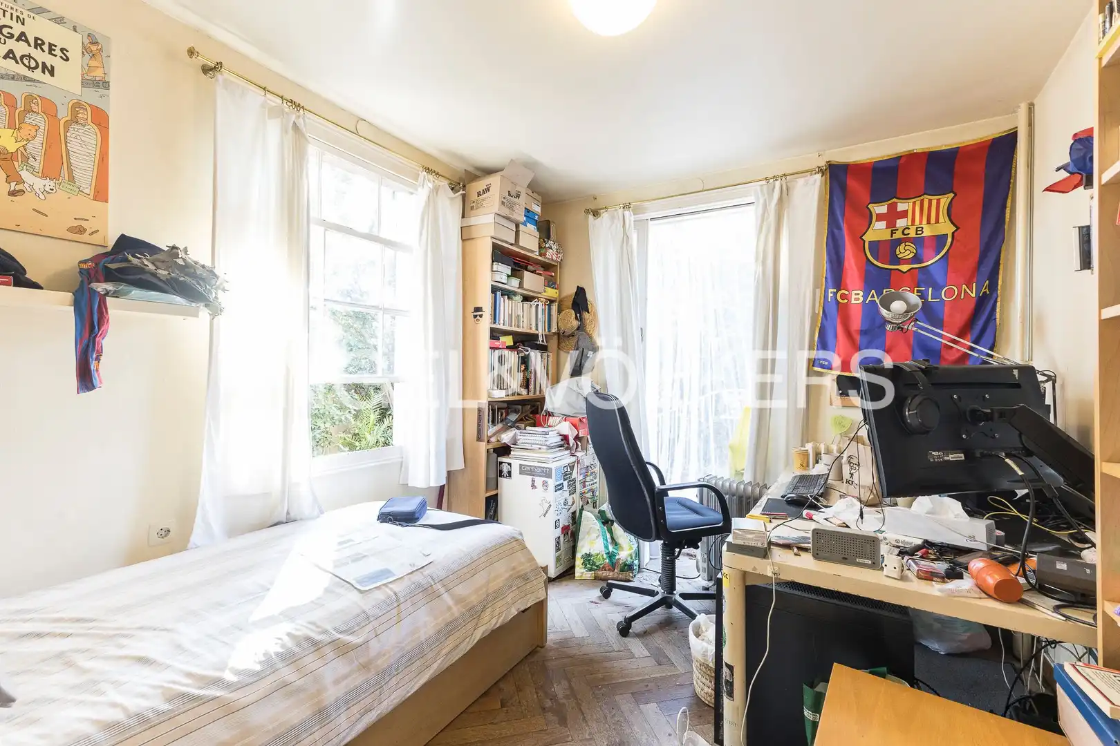Dormitori de Casa o xalet en venda en Barcelona amb Calefacció, Jardí privat i Terrassa