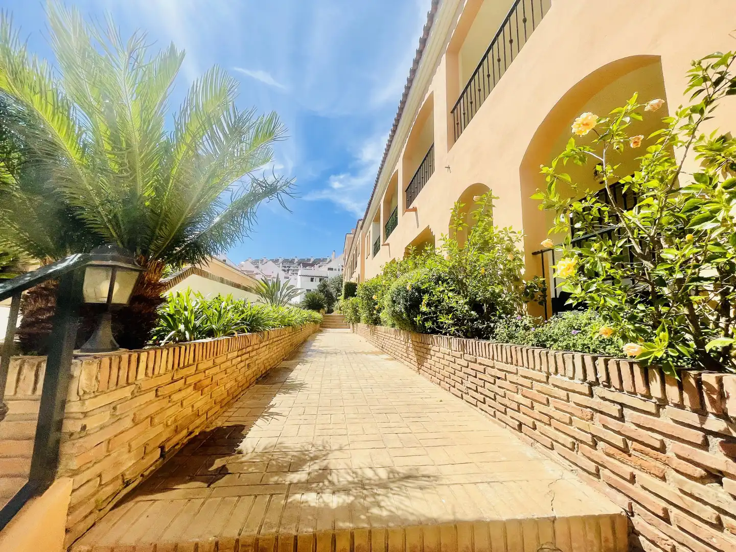 Apartament amb piscina en venda a Nueva Andalucía, imagen 19