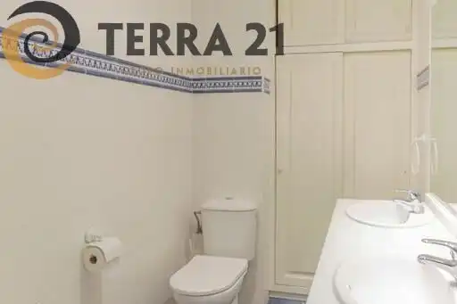 Bathroom of Flat for sale in Jaén  with Air Conditioner, Heating and Terrace