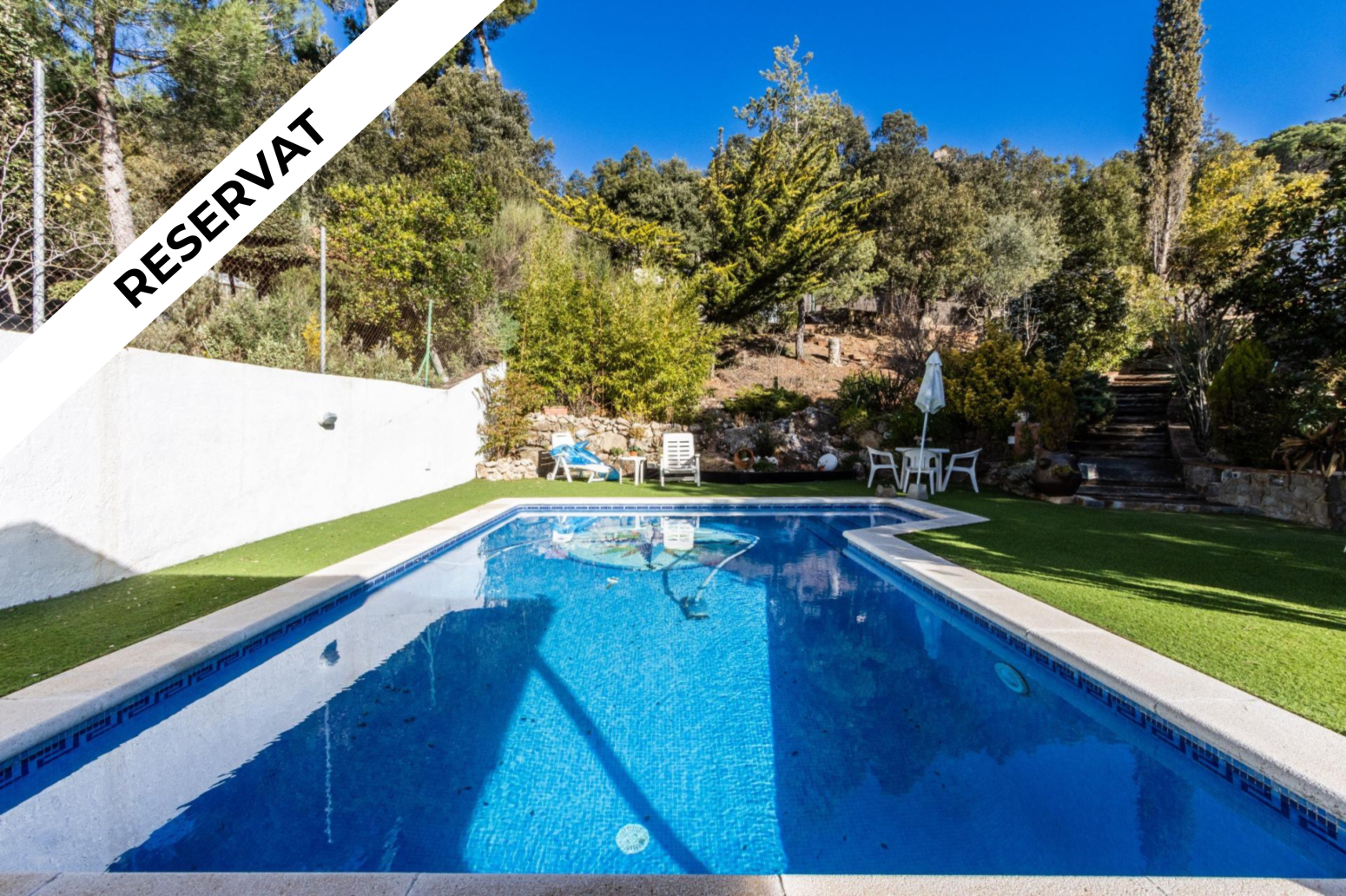 Piscina de Casa o xalet en venda en Matadepera amb Calefacció, Terrassa i Traster