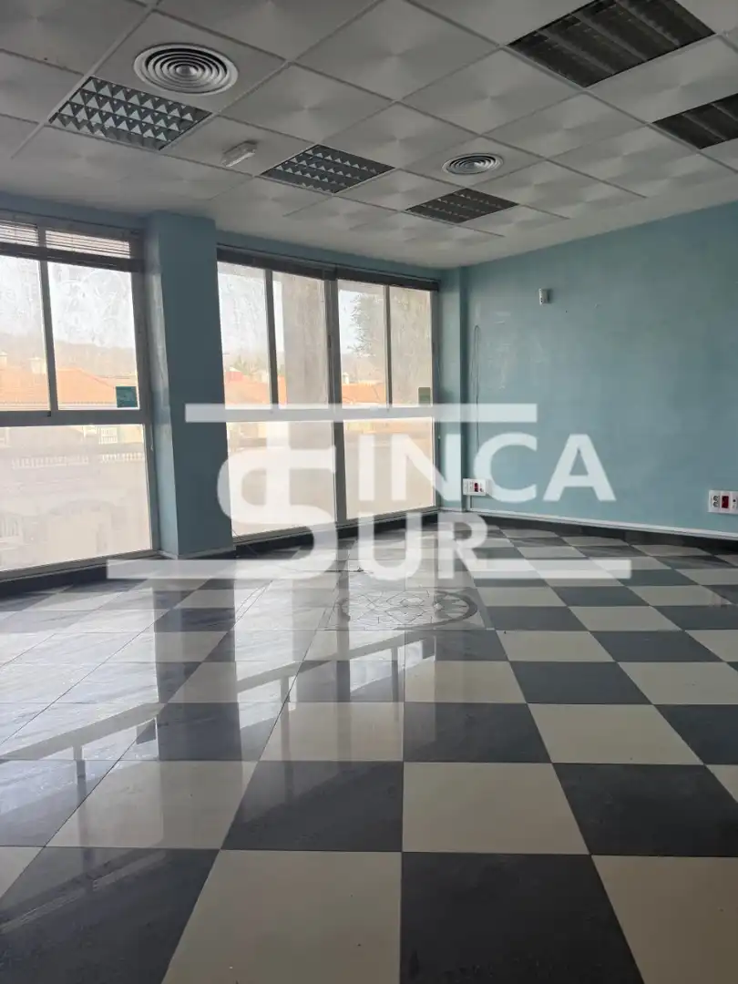 Büro mit Aufzug zum Verkauf in Calle Sierra de las Estancias 9, imagen 5