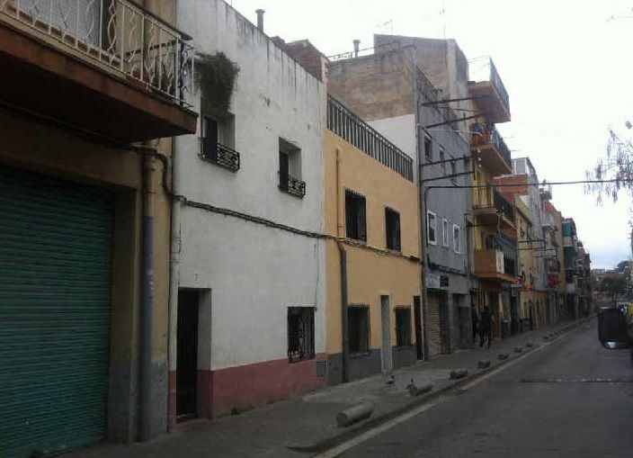 Vista exterior de Casa adosada en venta en Canovelles