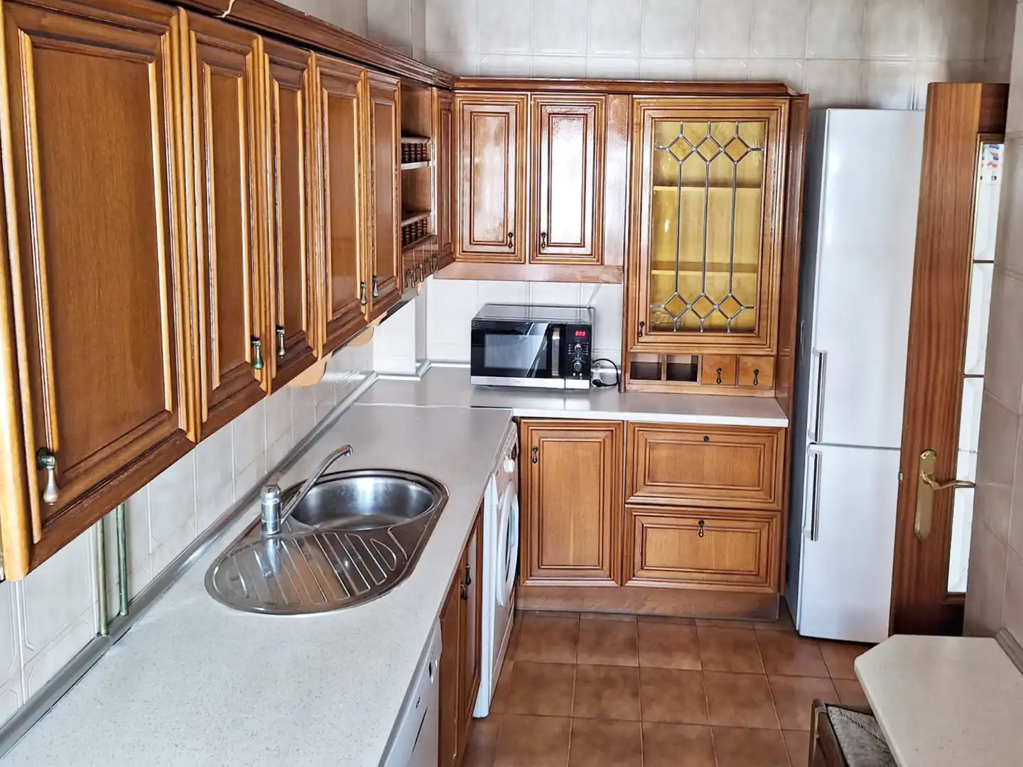 Cuina de Casa adosada en venda en Villaviciosa de Odón amb Aire condicionat, Calefacció i Jardí privat