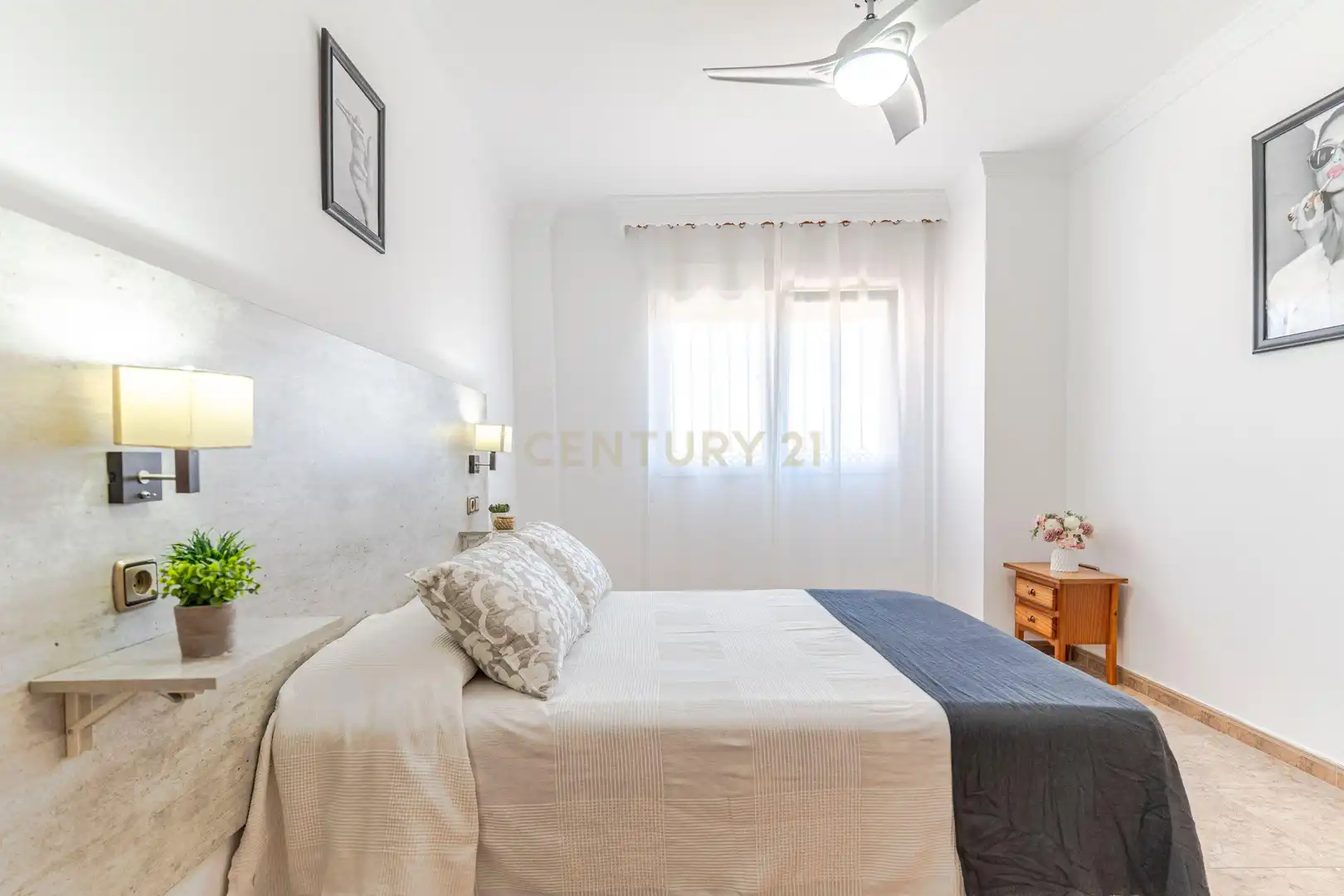 Habitación de Casa o chalet en venta en Las Gabias con Jardín privado, Trastero y Piscina