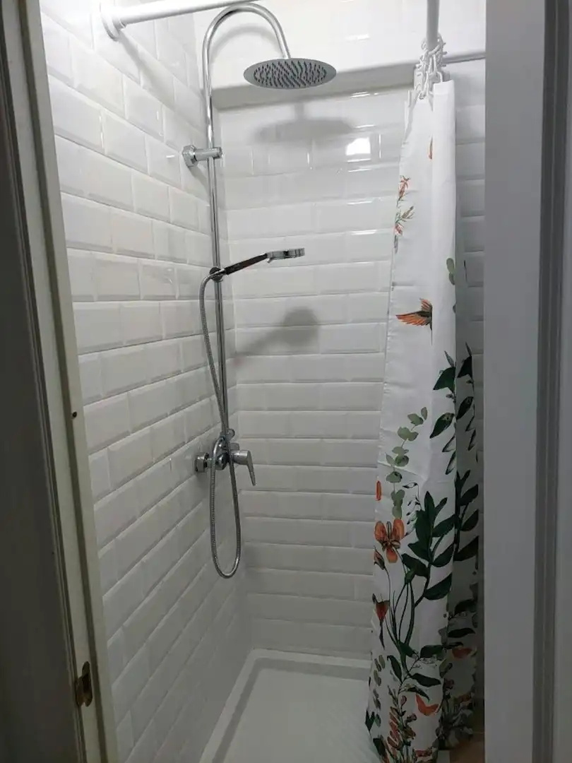 Bathroom of Flat for share in Sevilla  with Heating, Furnished and Washing machine