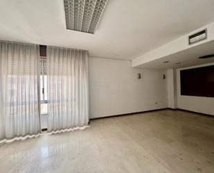 Flat for sale in  Sevilla Capital  with Air Conditioner