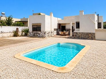 Villa con piscina in vendita a ESPUELA DE LA 110