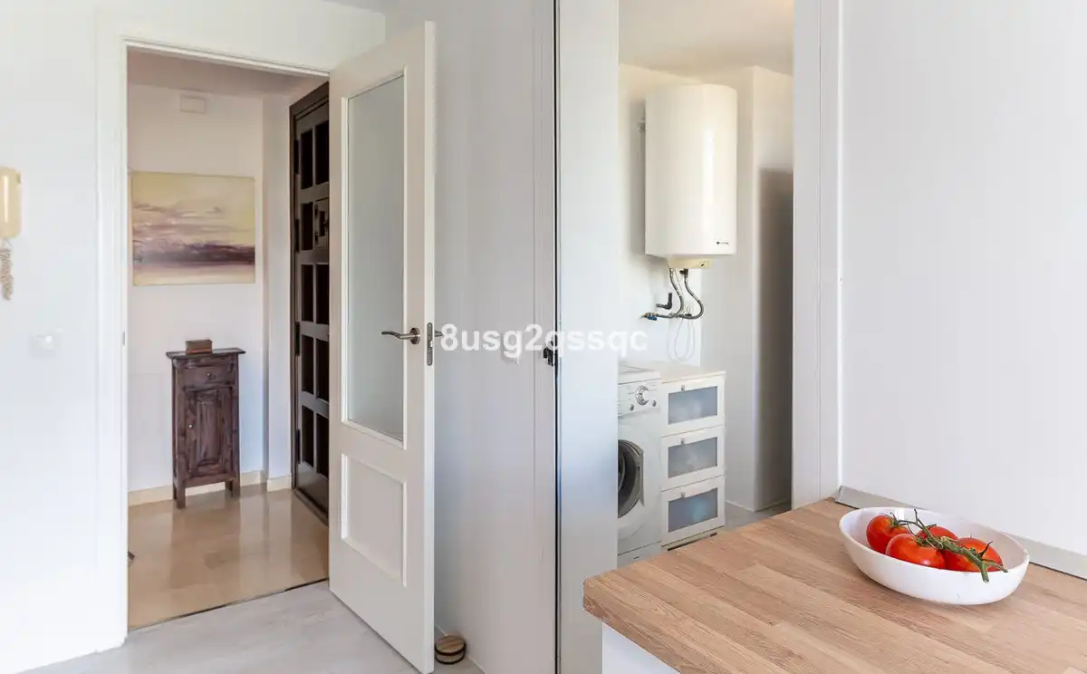 Kitchen of Flat for sale in Estepona  with Air Conditioner, Furnished and TV