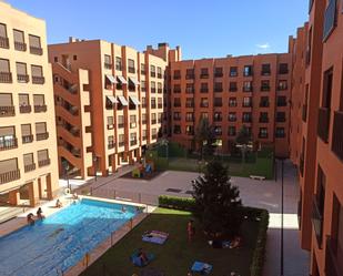 Swimming pool of Apartment to rent in  Madrid Capital  with Air Conditioner, Swimming Pool and Balcony