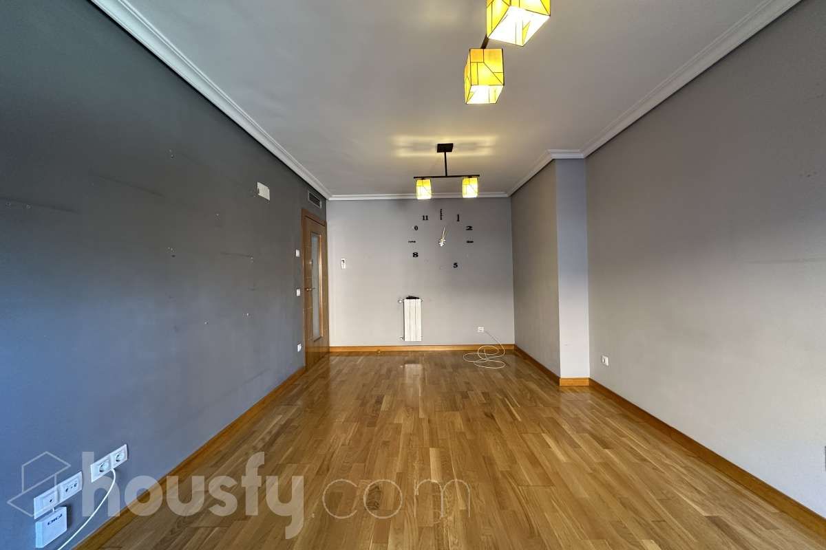 Living room of Flat to rent in  Madrid Capital  with Heating, Parquet flooring and Terrace