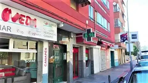Local comercial en venda a Reyes Católicos - Paseo San Antonio, imagen 2