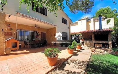 Exterior view of House or chalet for sale in  Albacete Capital  with Heating, Storage room and Swimming Pool