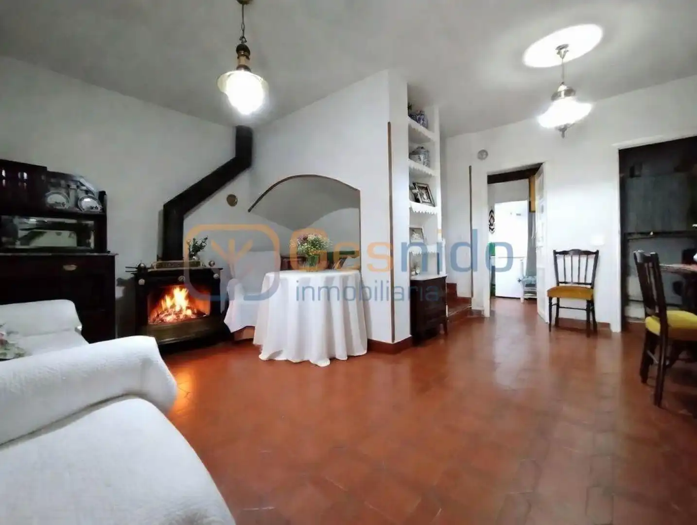 Wohnzimmer von Haus oder Chalet zum Verkauf in Torrecaballeros mit Heizung, Parkett und Abstellraum