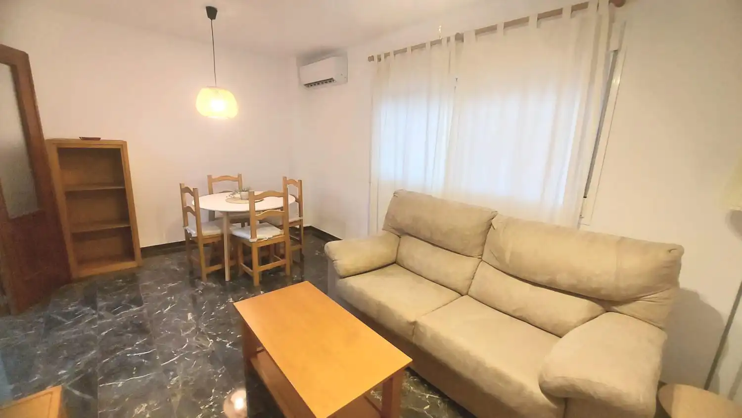 Living room of Apartments for rent in Jaén  with Air Conditioner and Furnished