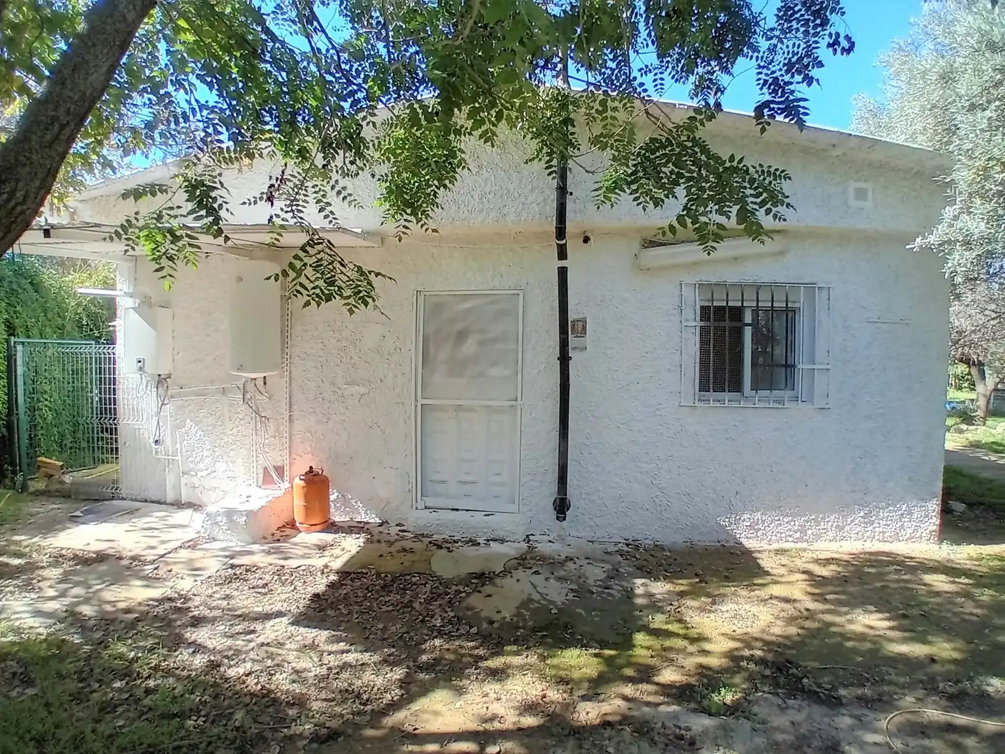 Vista exterior de Casa o xalet en venda en Cheste amb Jardí privat i Terrassa