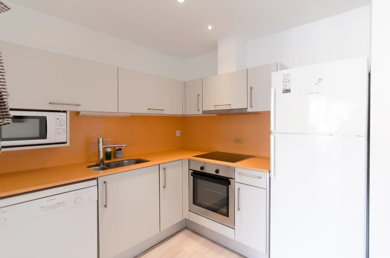 Kitchen of Flat for sale in Manresa  with Air Conditioner, Heating and Parquet flooring