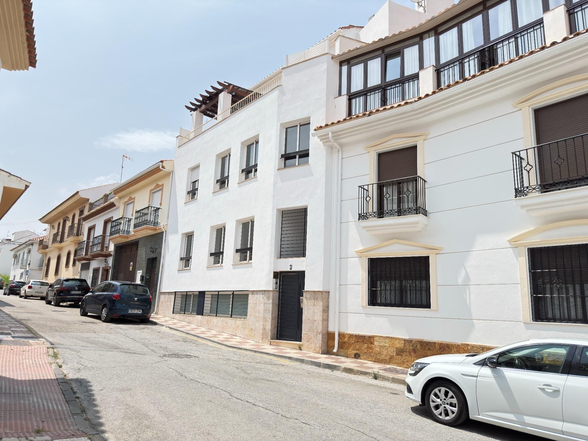 Vista exterior de Apartament en venda en Alhaurín El Grande amb Calefacció