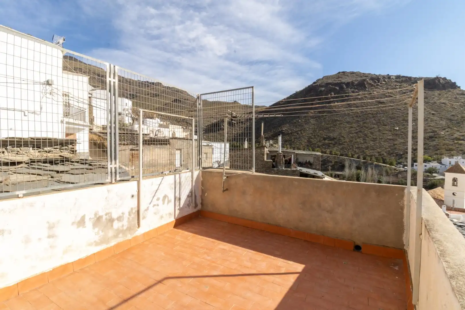 Vista exterior de Casa o xalet en venda en Velefique amb Terrassa i Balcó