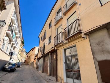 Piso con balcón en venta en Brihuega