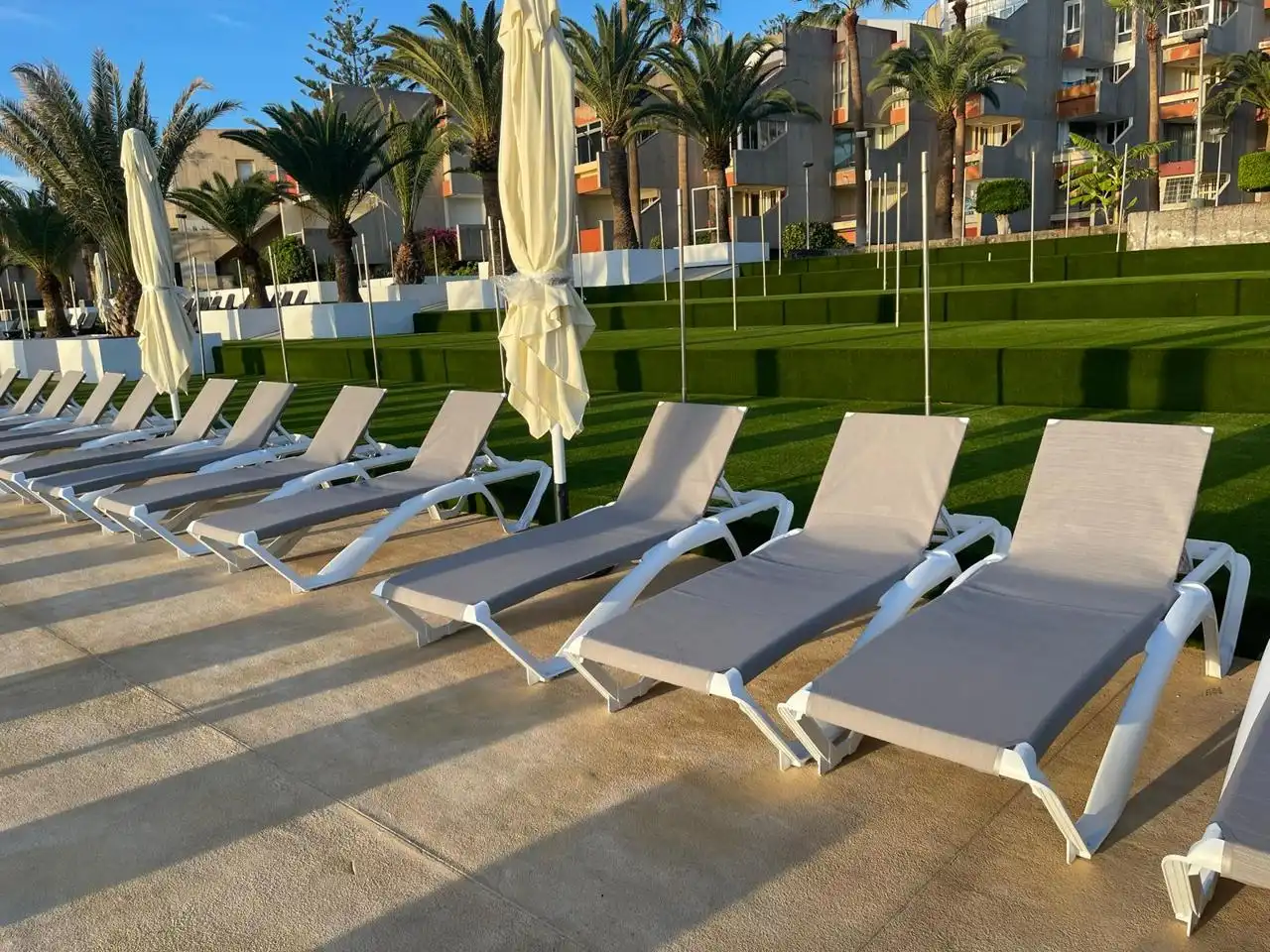 Terraza de Planta baja de alquiler en Arona con Parquet, Balcón y Piscina comunitaria