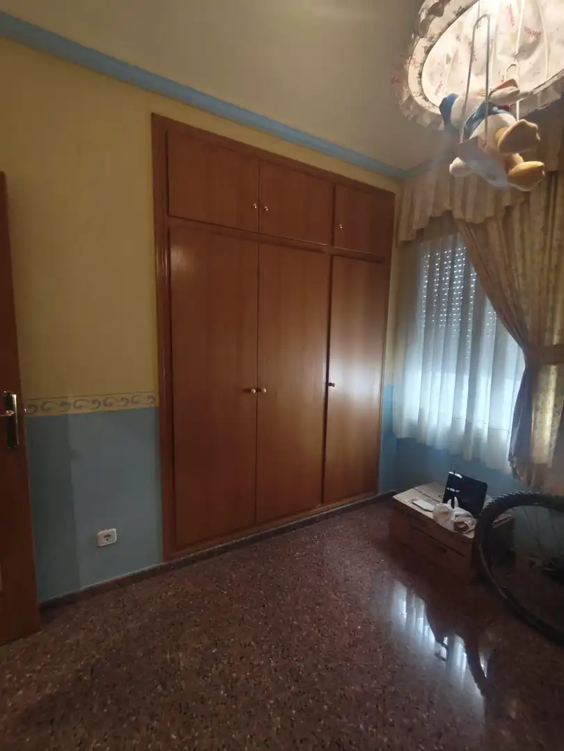 Habitación de Piso en venta en Petrer con Aire acondicionado, Balcón y Alarma