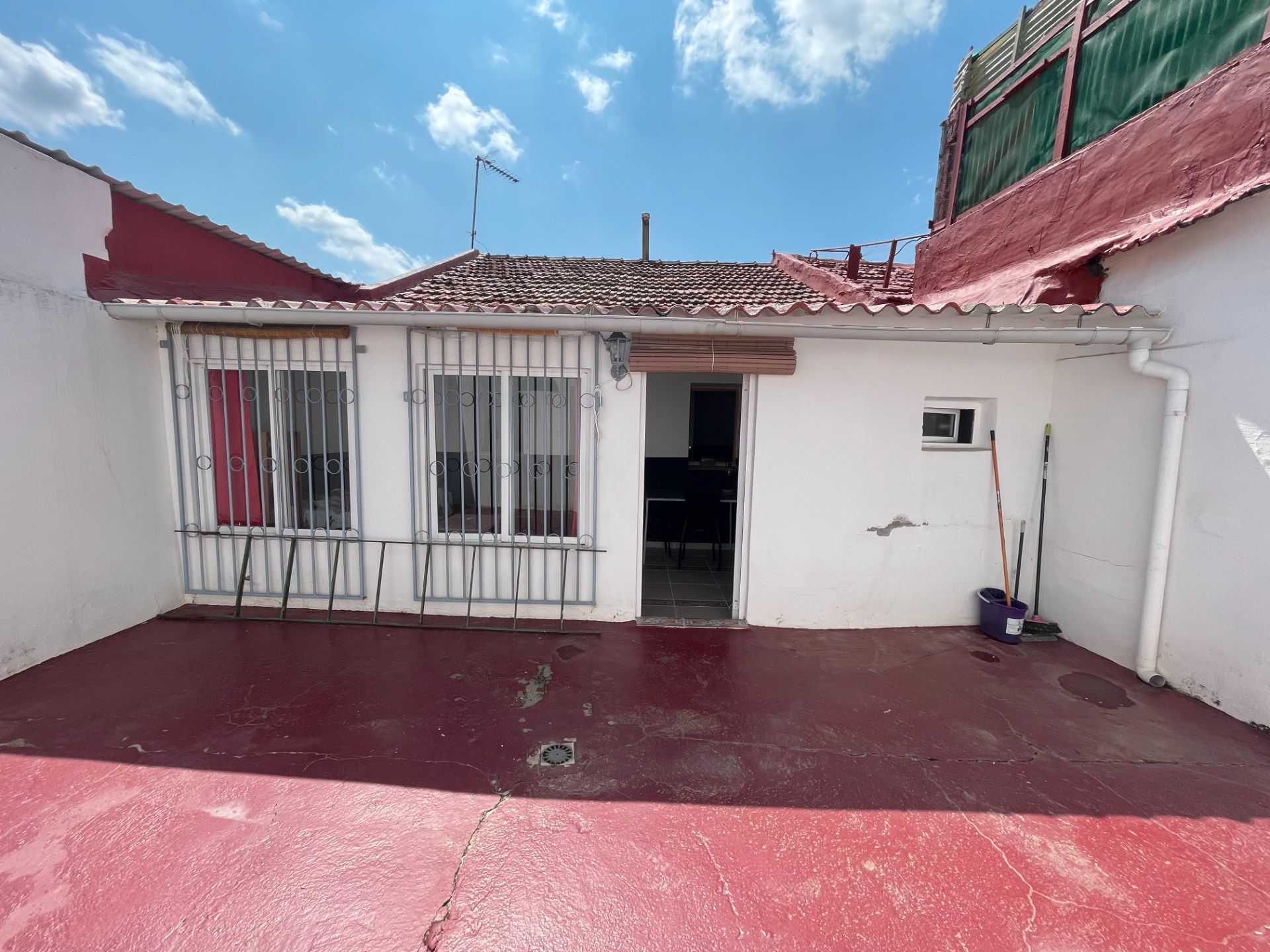 Exterior view of Single-family semi-detached for sale in Valladolid Capital  with Heating and Furnished