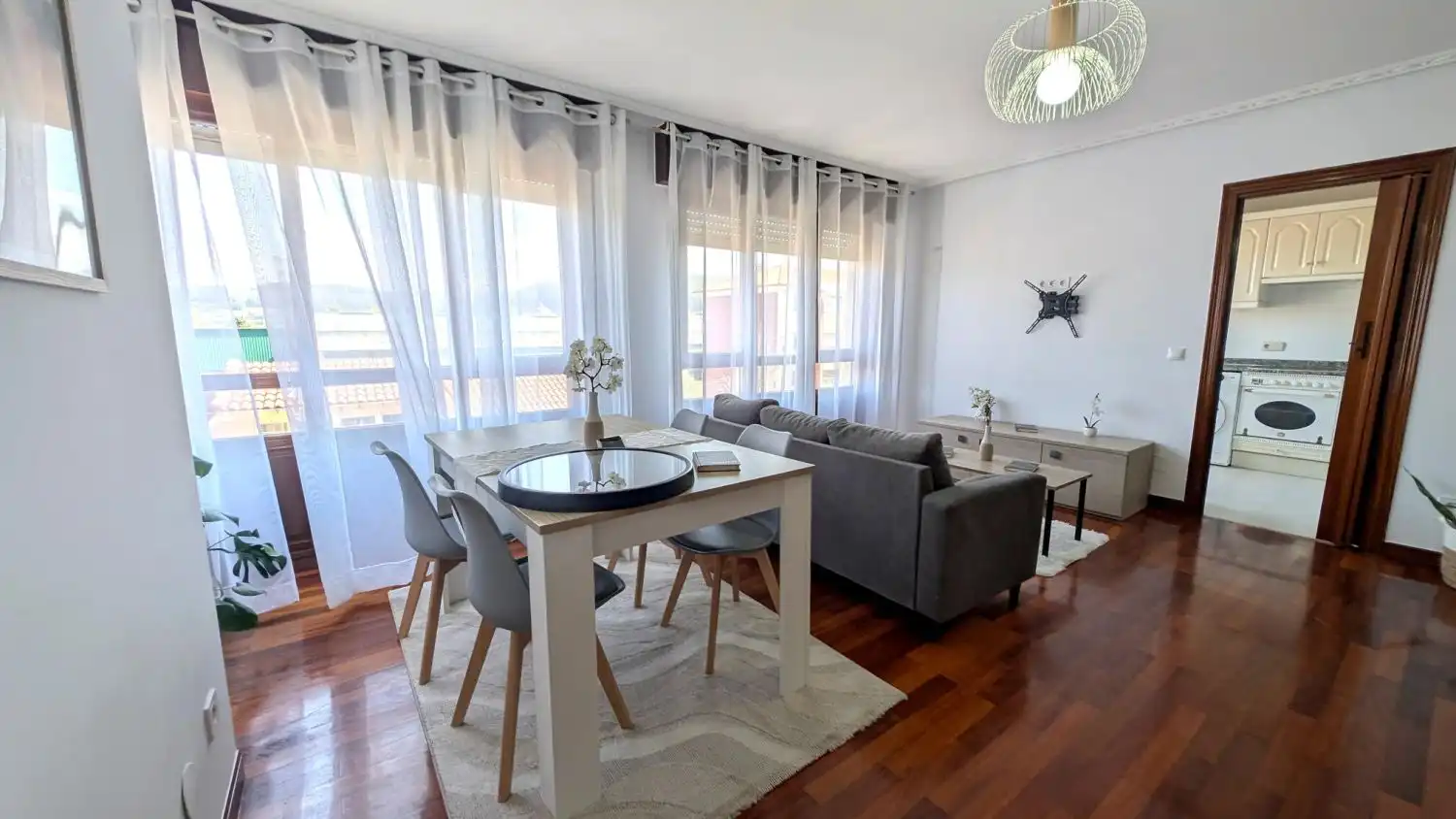 Living room of Flat for sale in Piélagos  with Heating, Terrace and Furnished