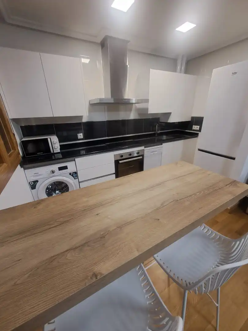Apartment with terrace to rent in Plaza Prado de los Guzmanes 44, imagen 5
