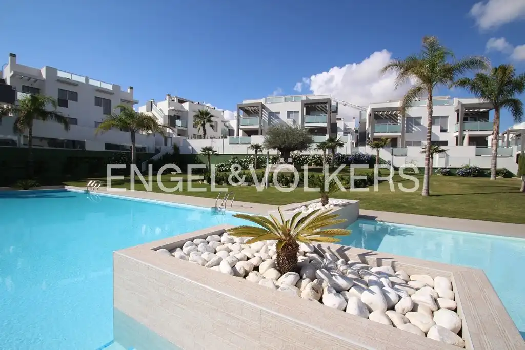 Flat with pool for sale in Los Balcones - Los Altos, imagen 2