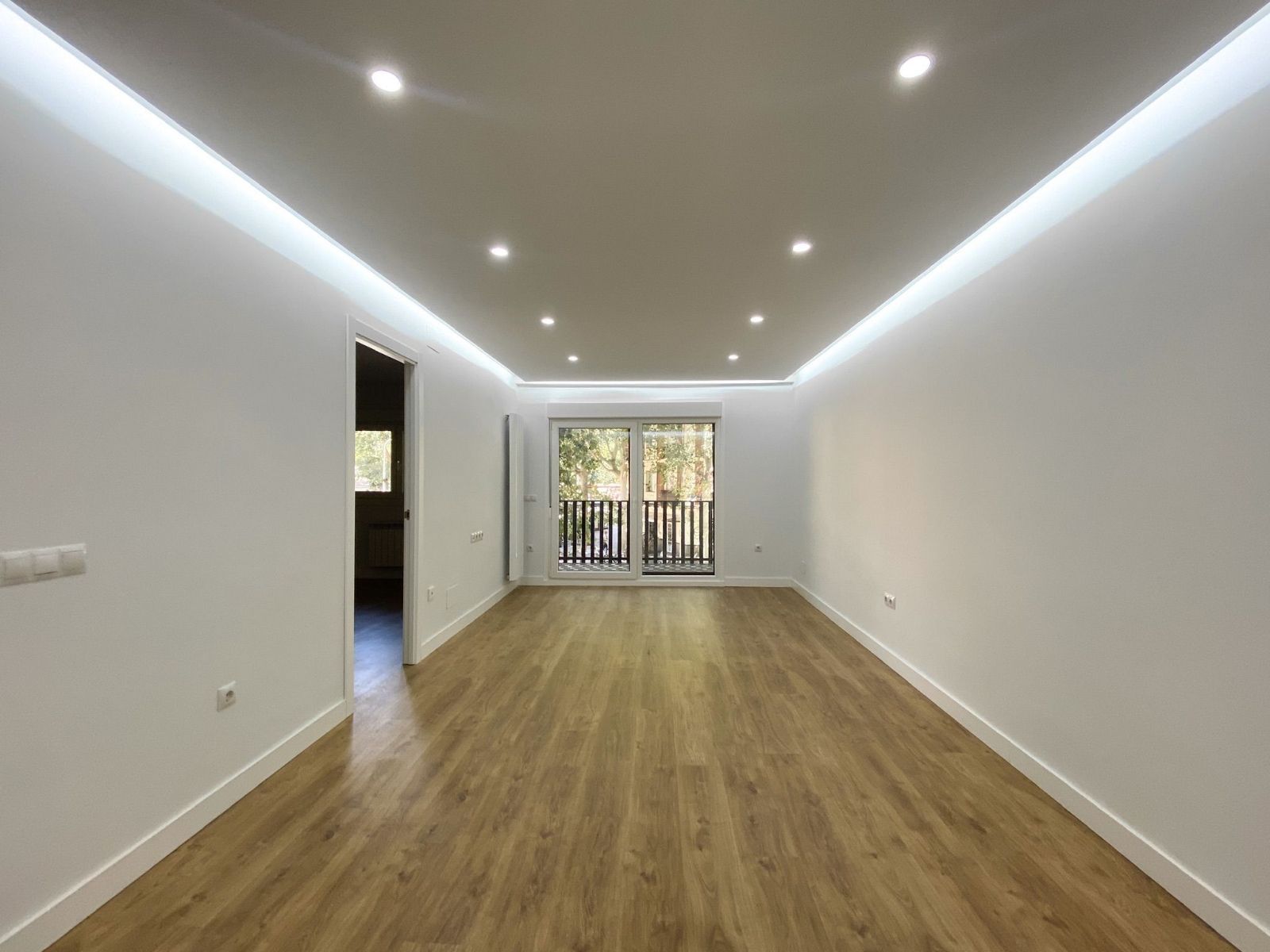 Flat for sale in  Madrid Capital  with Terrace