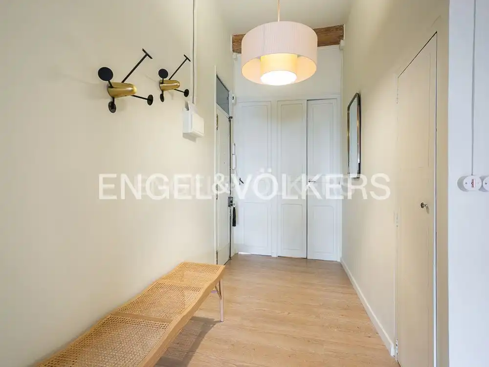 Wohnung zur Miete in Valencia mit Klimaanlage, Heizung und Parkett