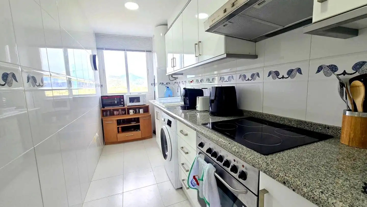 Cocina de Apartamento de alquiler en Gandia con Aire acondicionado, Calefacción y Terraza