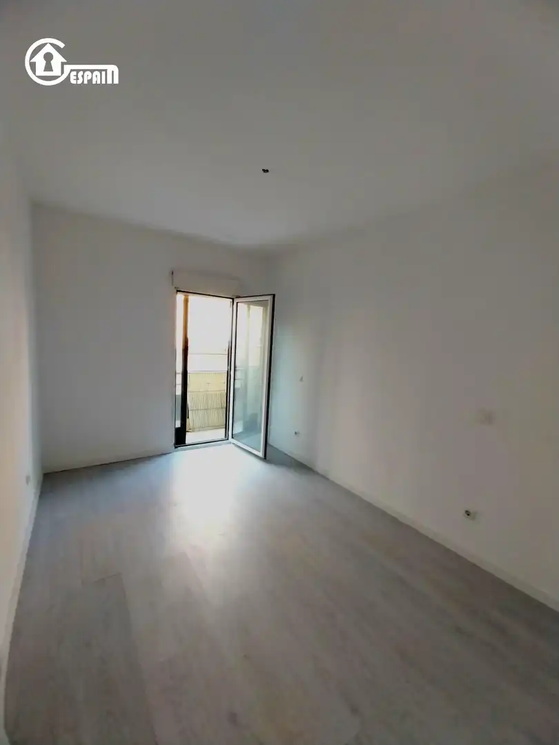 Bedroom of Flat for sale in Madrid  with Air Conditioner, Heating and Terrace
