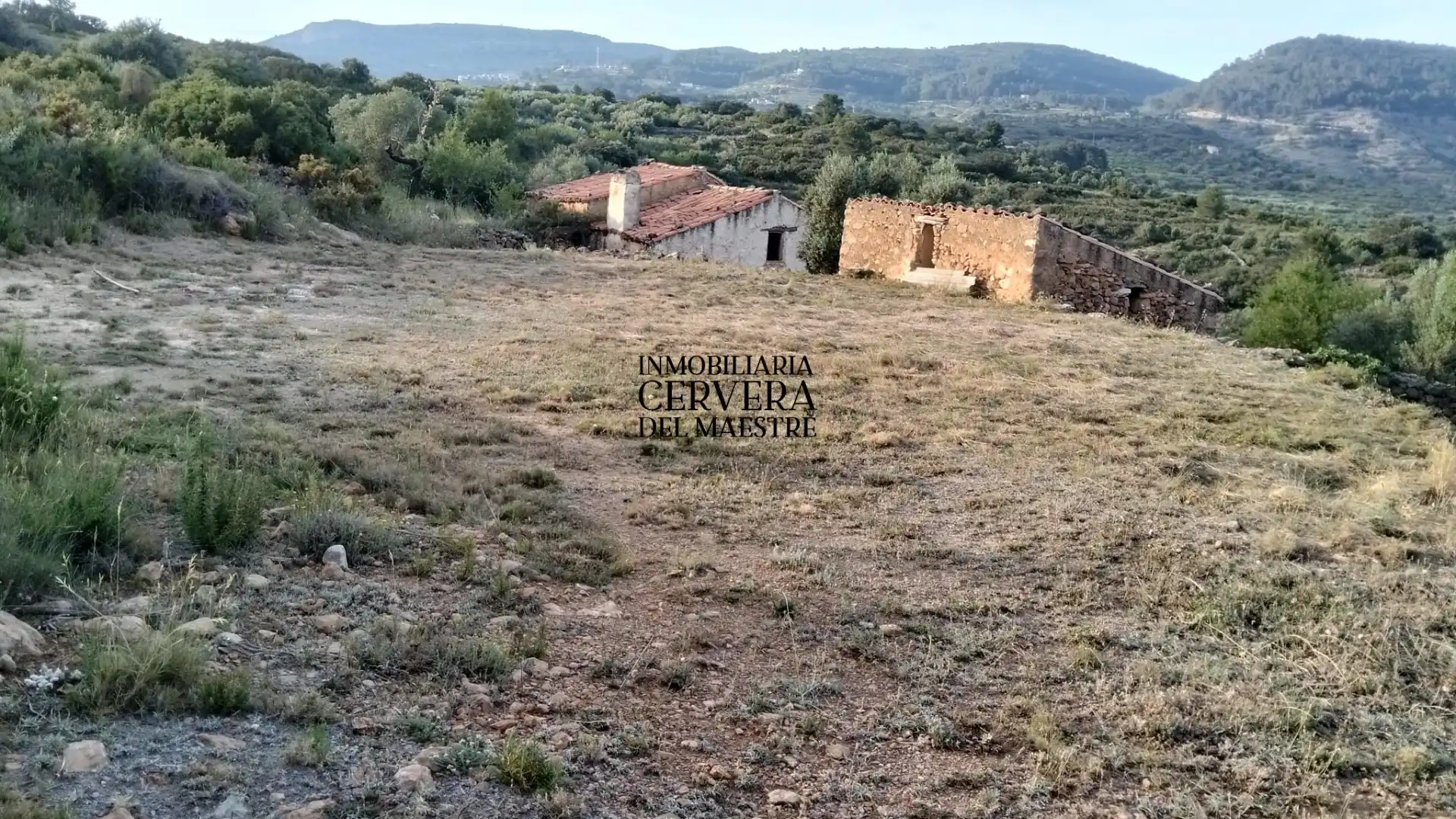 Country house zum Verkauf in Sierra Engarcerán mit Privatgarten