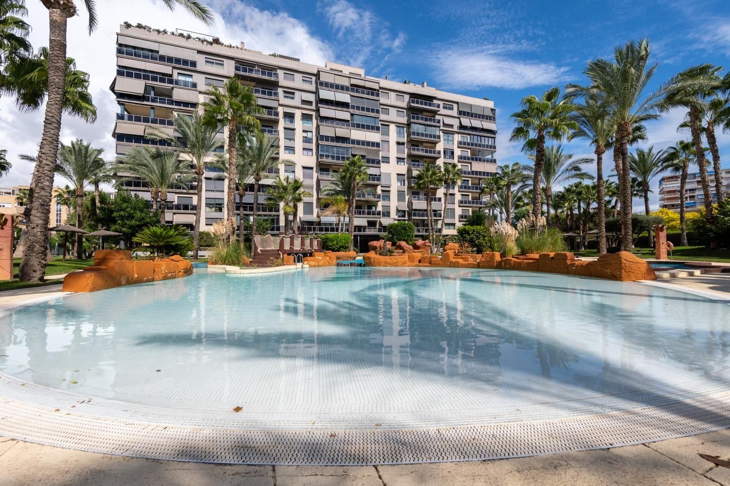 Flat for sale in Calle de María Moliner, Playa de San Juan
