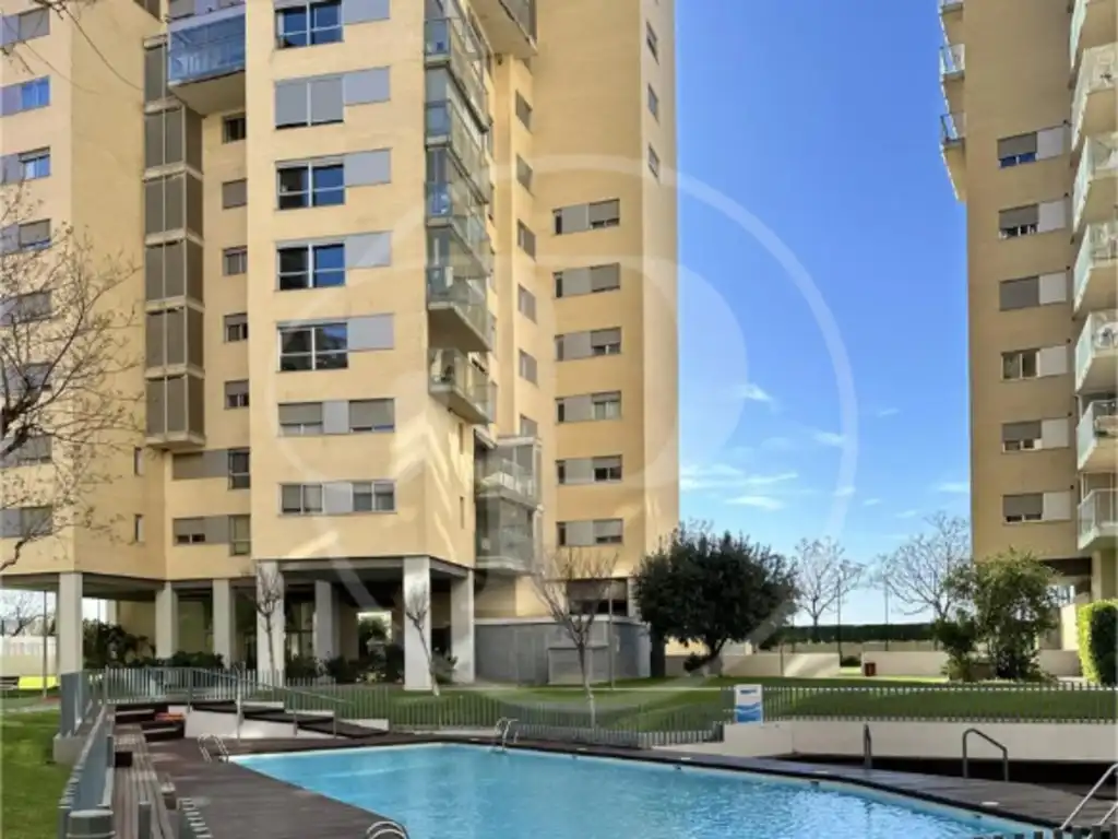 Vista exterior de Piso en venta en Valencia con Aire acondicionado, Jardín privado y Terraza