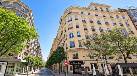 Grupo Inmobiliario Ares vende exclusiva vivienda de 265 m² en el prestigioso barrio de Ibiza-Retiro.