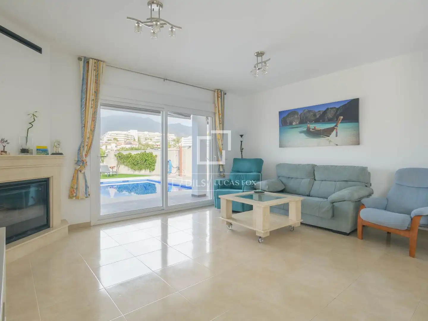 Sala d'estar de Casa o xalet en venda en Benalmádena amb Aire condicionat, Calefacció i Jardí privat