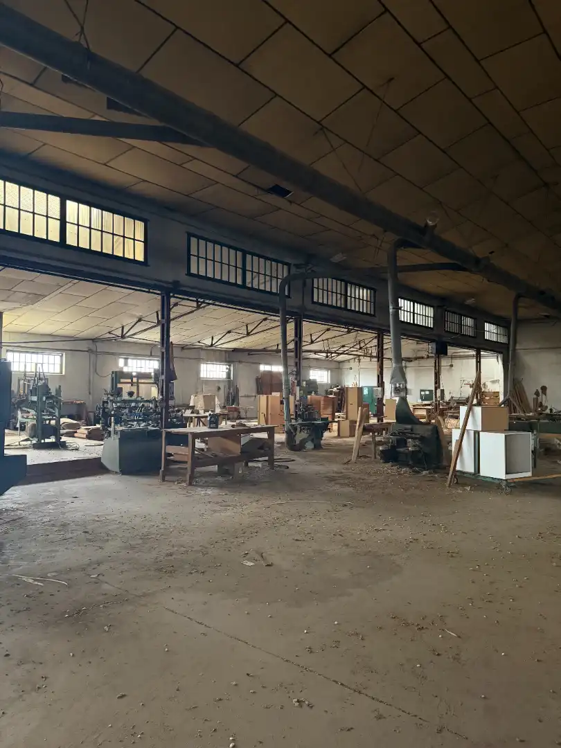 Nave industrial en venta en Casas de Haro con Alarma