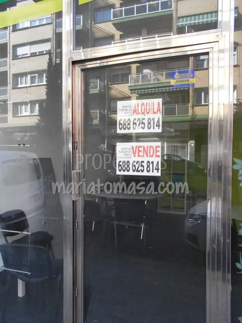 Local comercial en alquiler en N/A, imagen 2