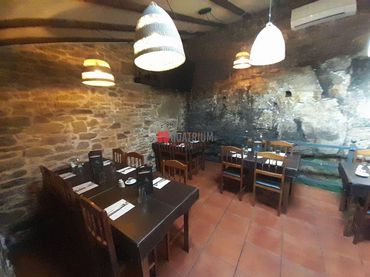 Local comercial en venda a Parroquias de Santiago