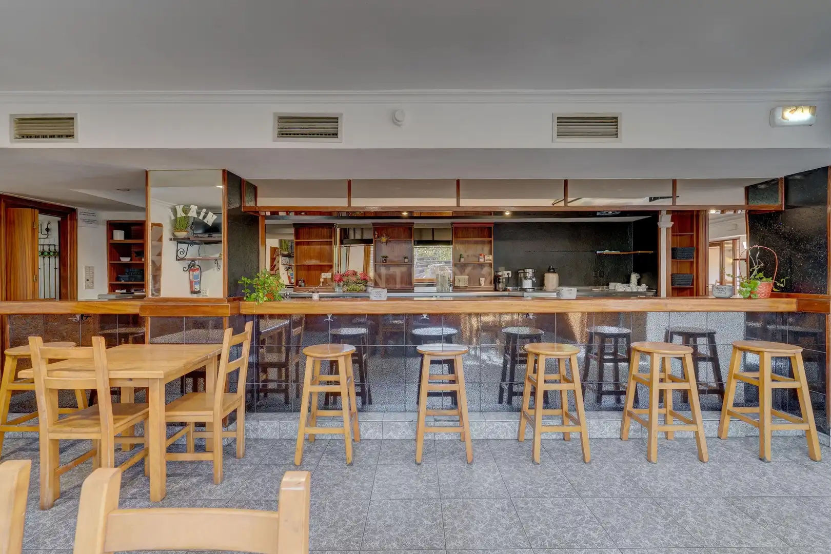 Commercial properties for sale in Deba  with Air Conditioner