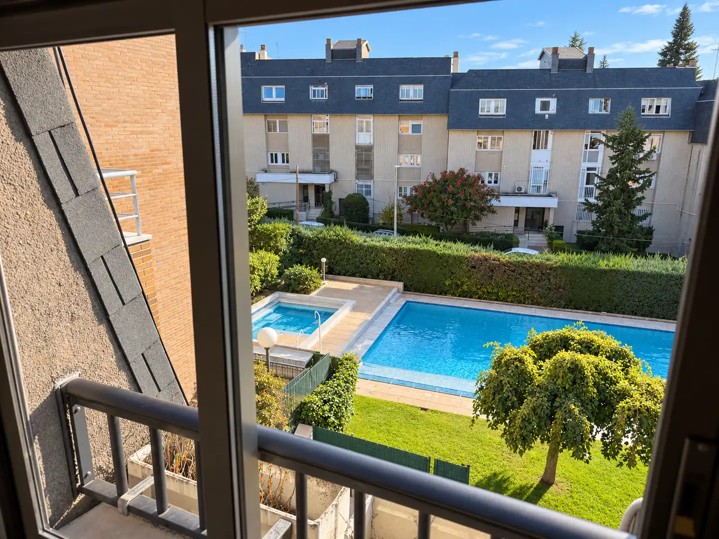 Piscina de Piso en venta en Rozas Centro