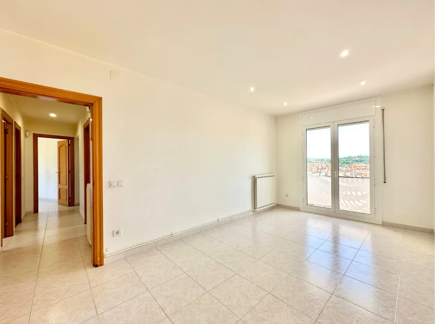 Terrasse von Wohnung zum Verkauf in Torelló mit Heizung, Terrasse und Ofen
