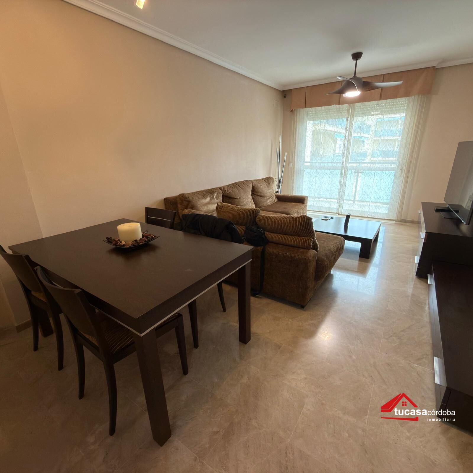 Sala d'estar de Pis en venda en  Córdoba Capital amb Aire condicionat, Terrassa i Moblat