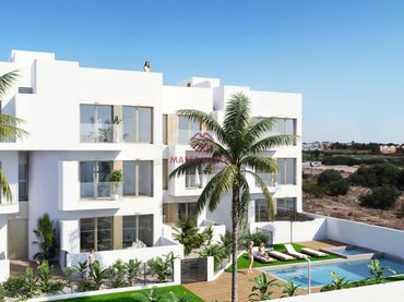 Ático con piscina en venta en Las Lomas de Rame - Bahía Bella