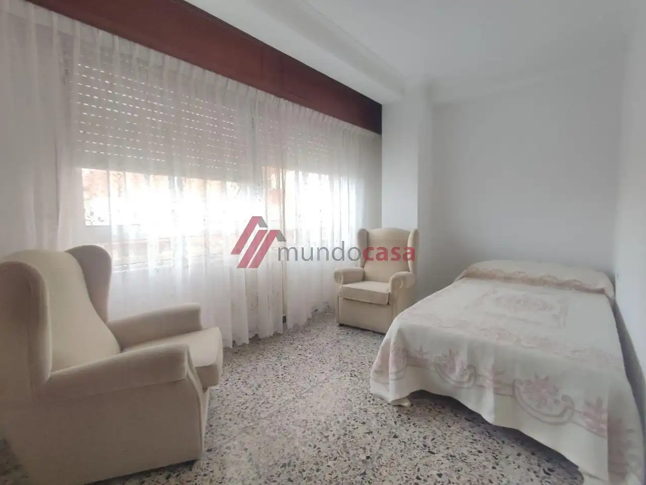 Habitación de Piso de alquiler en Ferrol con Calefacción y Amueblado