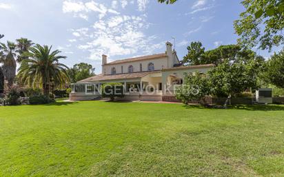 Jardí de Casa o xalet en venda en Pozuelo de Alarcón amb Aire condicionat i Piscina